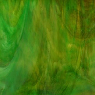 Szkło witrażowe Wissmach zielone z brązowymi  smugami W112L 20x 30 cm.jpg